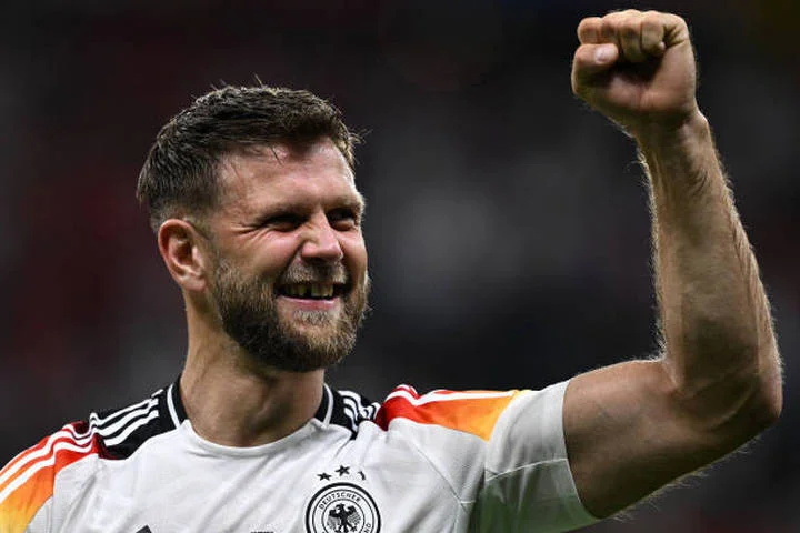 Алли Маккойст: «Если бы я был на месте руководства «Манчестер Юнайтед», я подписал бы Фюллькруга» Алли Маккойст: «Если бы я был на месте руководства «Манчестер Юнайтед», я подписал бы Фюллькруга»