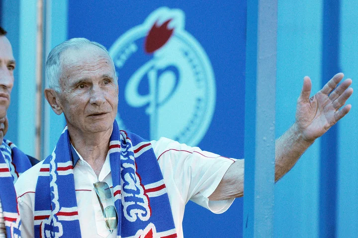 Валерий Нененко: «В «Факеле» годовой бюджет – меньше одного млрд рублей. В прошлом году даже у Тулы и Казани, которые вылетели, под два млрд было» Валерий Нененко: «В «Факеле» годовой бюджет – меньше одного млрд рублей. В прошлом году даже у Тулы и Казани, которые вылетели, под два млрд было»