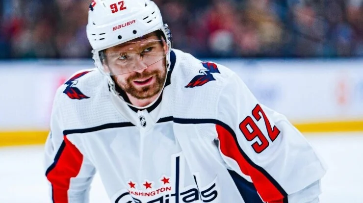 Кожевников – о Кузнецове в программе помощи игрокам НХЛ: Должен вылезти из этой ситуации