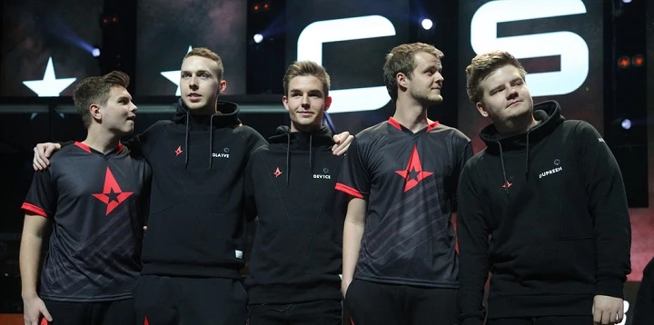 Astralis — Vitality. Прогноз на матч CS:GO (19 августа 2021 года)