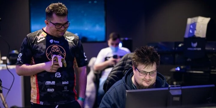 Bad News Bears — ENCE. Прогноз на матч CS:GO (20 августа 2021 года)