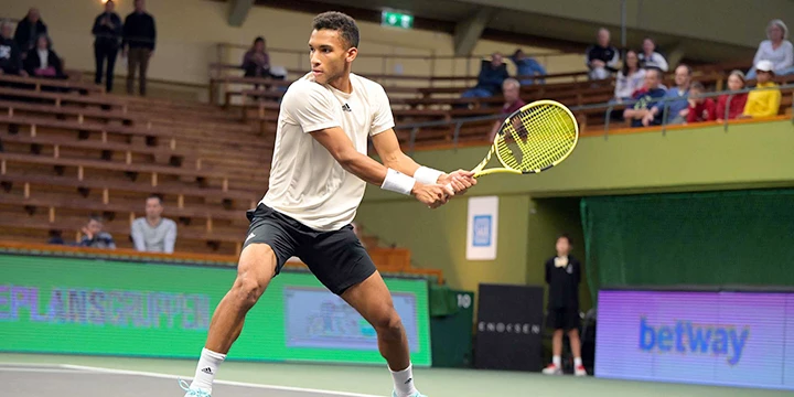 Денис Шаповалов - Феликс Оже-Альяссим. Прогноз на матч ATP Стокгольм (12 ноября 2021 года)
