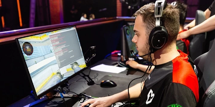 Complexity — MOUZ. Прогноз на матч CS:GO (17 сентября 2022 года)