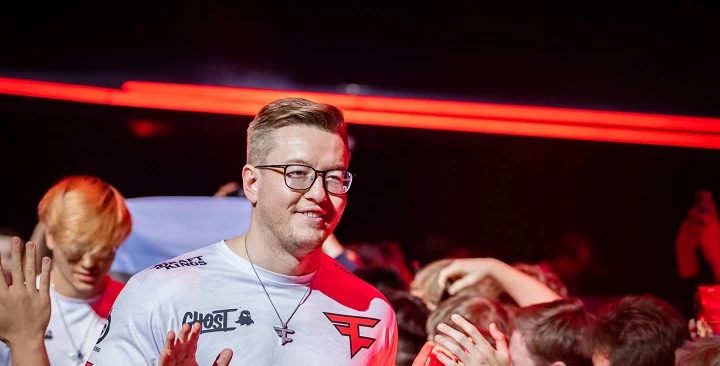 FaZe Clan — G2. Прогноз на матч CS:GO (14 декабря 2022 года)