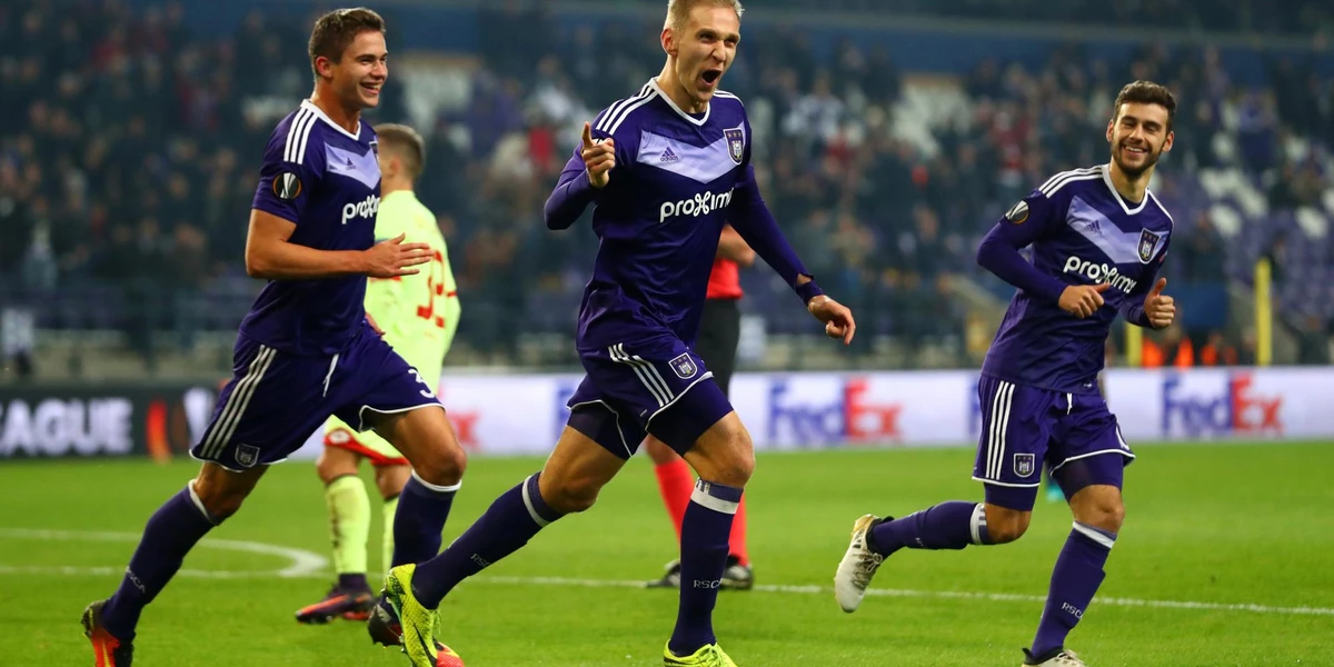 Андерлехт футбольный клуб. RSC Anderlecht лига. Андерлехт футбольные клубы Бельгии. Андерлехт фото.