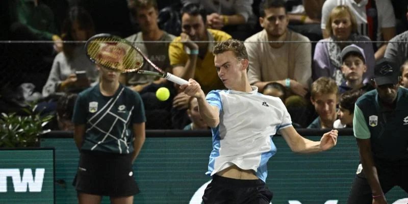 Ван Аш — Микельсен. Прогноз и ставки на матч Next Gen ATP Finals (30 ноября 2023 года)
