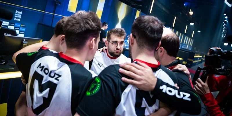 MOUZ — Vitality. Прогноз и ставки на матч CS2 (13 августа 2024 года)