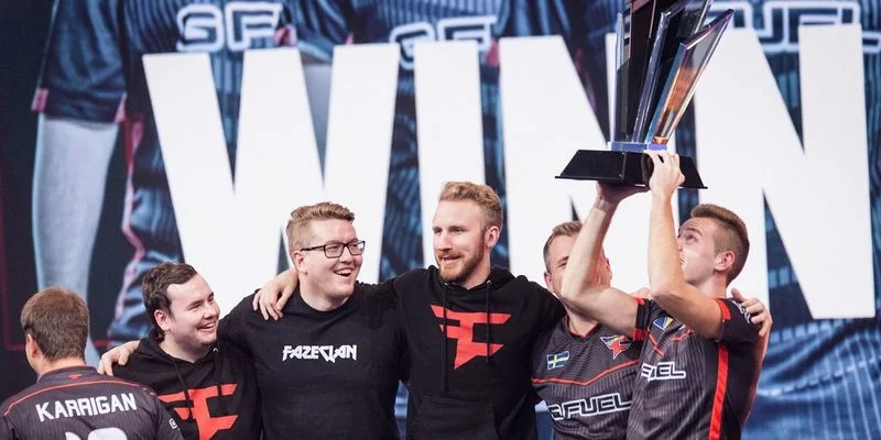 FaZe - G2. Прогноз (кф. 2,25) на матч CS:GO (21.06.2019)