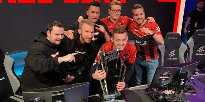 OpTic — FaZe Clan. Прогноз на матч CS:GO (27 сентября 2019 года)