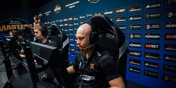 NIP — Fnatic. Прогноз на матч CS:GO (4 октября 2019 года)