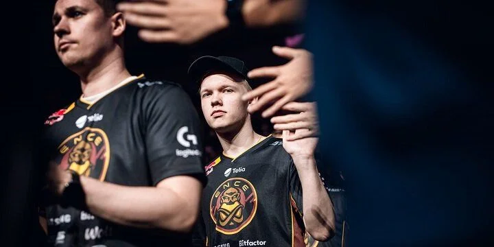 OG — ENCE. Прогноз на матч CS:GO (1 февраля 2020 года)