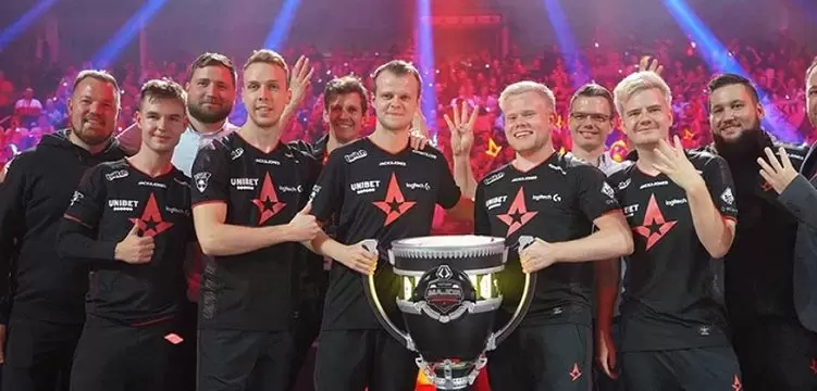 Complexity — Astralis. Прогноз на матч CS:GO (22 апреля 2020 года)