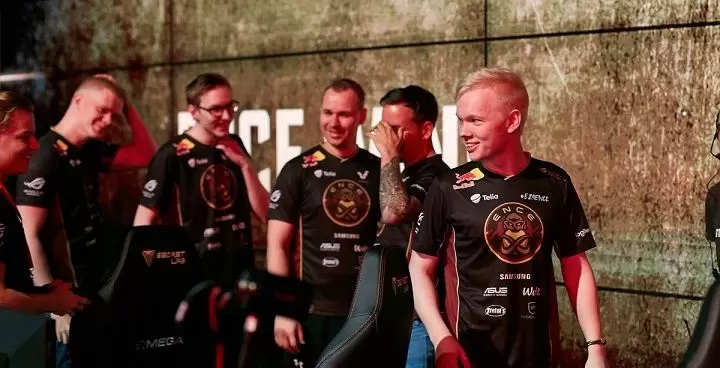 Heretics — ENCE. Прогноз на матч CS:GO (26 апреля 2020 года)