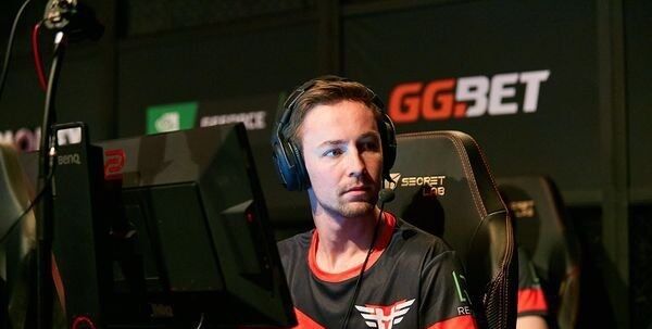 Complexity — Heroic. Прогноз на матч CS:GO (27 августа 2020 года)